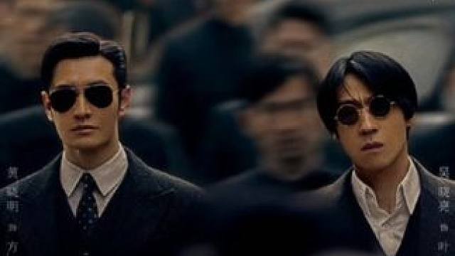 男人运送特务尸体，假装约会情人，顺利躲过检查#电视剧潜行者 #黄晓明 #万茜