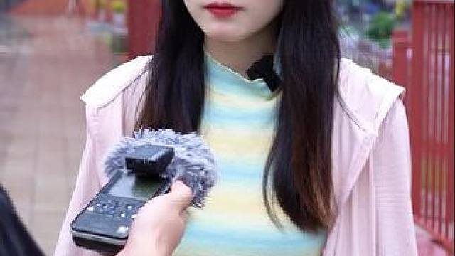 这个女生，有点飙#现实生活中你们有遇到过同样的事吗 #一种很新很大胆的采访 #主打的就是一个真实