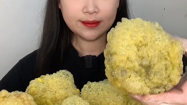 黄米面油炸糕 黑芝麻巧克力 粽子