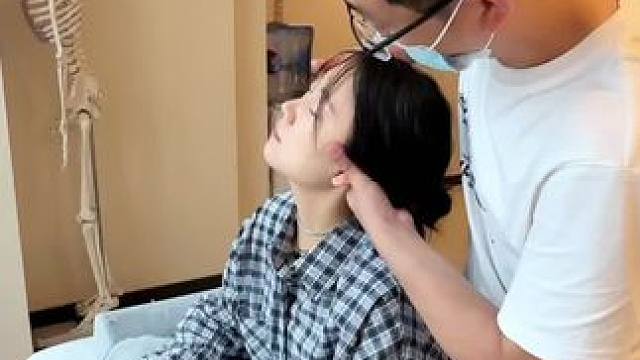 肩颈按 摩30钟只要38.8（新客首单活动）！  #按摩放松 #肩颈按摩 #肩颈疏通