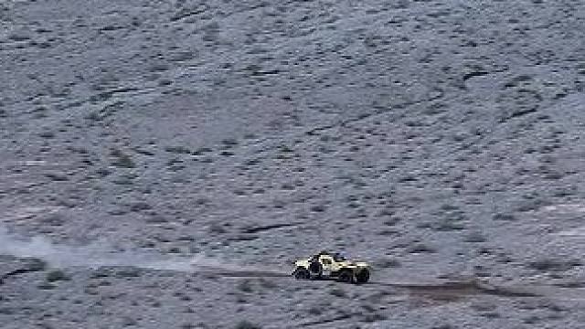 这不是拍电影，是在比赛#环塔拉力赛 #跟着环塔看新疆 #硬虎赛车 #硬虎evo3