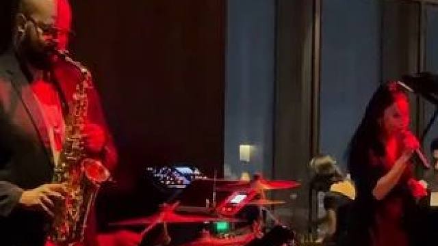 山高路远看世界也找自己