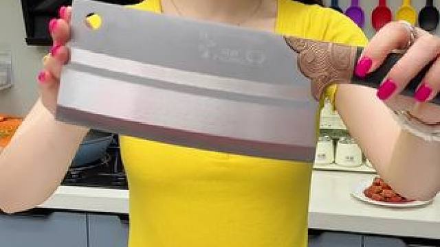 #菜刀  #手工锻打菜刀  #斩切两用刀  #家用厨房菜刀  #超便宜超划算