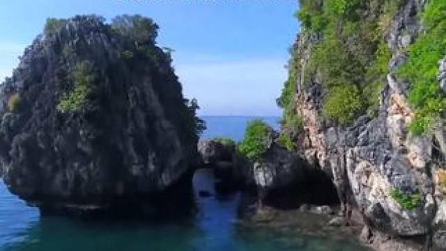 《乌兰图雅-阿尔山的姑娘》点击左下角下载番茄畅听