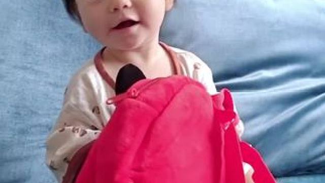 #粉丝一千万 #骗你生个女儿 #这样的萌娃你们喜欢吗 #人类幼崽治愈系宝宝 #晒出越养越上头的人类幼