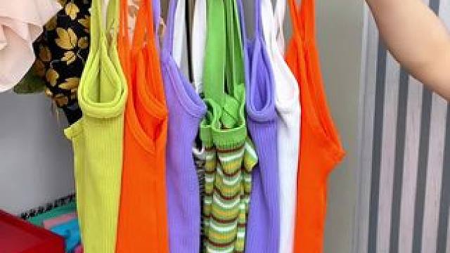 八钩衣架可以同时收纳8件内衣或者吊带，方便好用拿取也一目了然#衣橱整理  #整理收纳