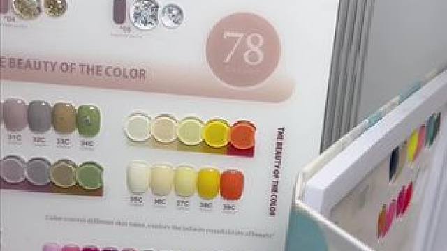 生活可以很平淡，但指尖必须有颜色。喜欢做美甲的小姐姐快看过来，小尾巴美业是一家非常值得打卡的美甲店，