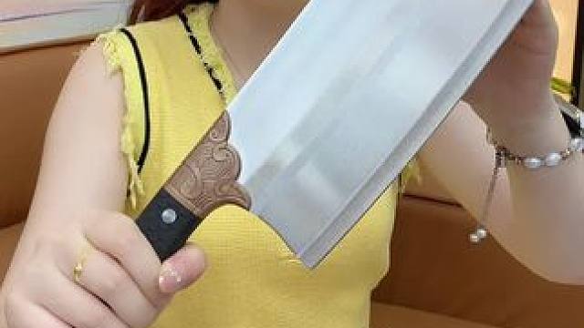 #菜刀  #手工锻打菜刀  #斩切两用刀  #家用厨房菜刀  #超便宜超划算