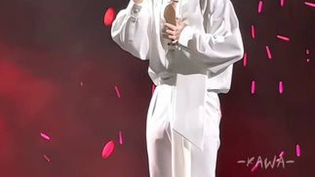 我跟我担的情歌对唱 #周震南 #周震南演唱会 #周震南不得不爱氛围感