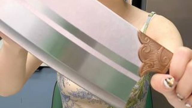 #菜刀  #手工锻打菜刀  #斩切两用刀  #家用厨房菜刀  #超便宜超划算