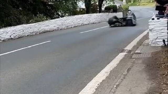 压弯全靠副驾，平均时速高达190km/h，2024曼岛TT挎抖组布雷山惊魂瞬间#2024曼岛TT