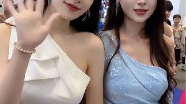 深圳车展最美车模#粤港澳大湾区车展 #2024粤港澳大湾区车展