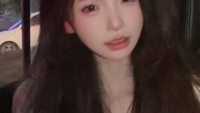 重庆出租车你个人机。要飞起来了。#天蝎 #甜甜的手势舞 #想我 #好困