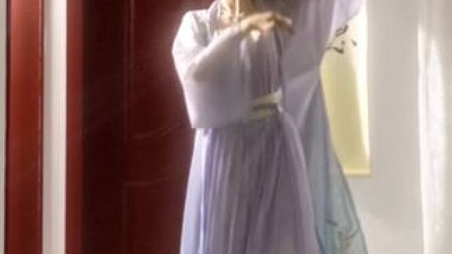 就像在小溪里踏水一般！！！ #古典舞 #古风 #浅跳一下