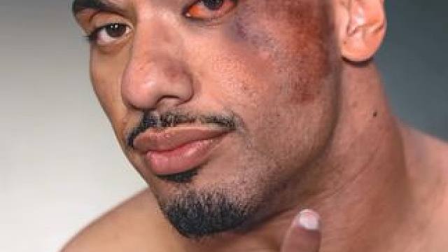 轮子哥扇耳光大赛日常锻炼！！！#健身 #力量举 #核心力量 #猛男秀