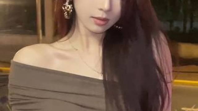 答应我 同一个男人不爱第二遍好吗 #闺蜜 #先说谎的人眼神杀绝了 #氛围感的尽头是高糊 #贵气感御姐