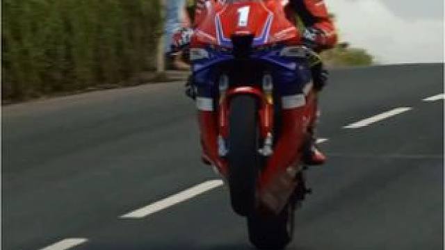 #曼岛tt #摩托车比赛 #专业动作请勿模仿