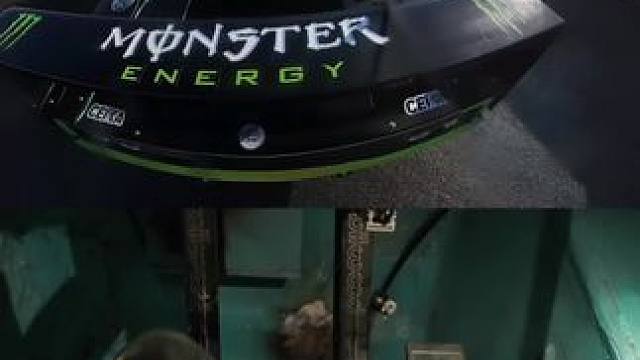 忙不过来，两只脚根本就忙不过来！#飘移 #赛车 #专业车手 #后驱车的魅力 #速度与激情