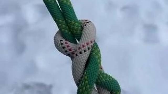 评论区展示下你是如何把两根绳子接到一起去的 #露营报告 #露营技巧报告