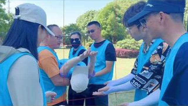 穿越电网 #穿越电网 有多少人还记得这个项目，经典永不过时#穿越火线#拓展训练#团队小游戏#团建游戏