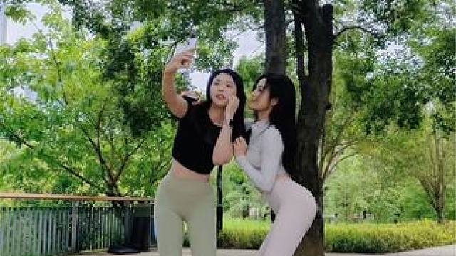 #瑜伽 瑜伽是一生的习练
时间虽会带走容颜
而瑜伽却能沉淀气质