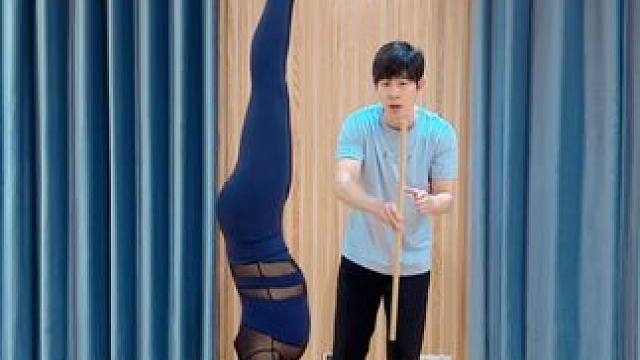 想要练好瑜伽倒立，就别在瞎跳了，按照视频的方法试试。如果你想学，我的课程会从0到1教你怎么练。#瑜伽