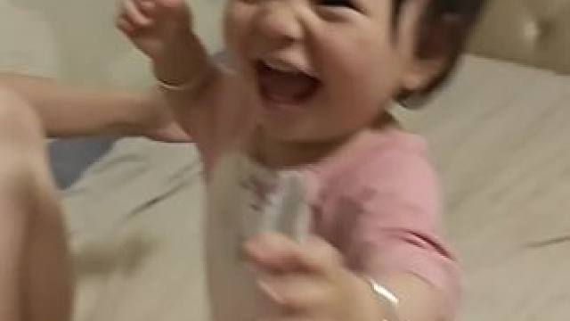 开始迈步走啦！！！！！###被你萌化了 #骗你生个女儿 #被你萌化了 #超萌小萝莉 #我的小萌娃