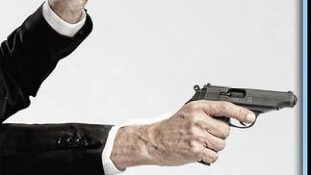 真正的顶级特工，藏枪的位置总是让人出其不意#电影解说