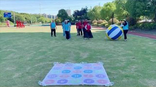 四子棋 #四子棋 考验技术的时候到了给我#团建游戏#急速四子棋#三子棋#井字棋