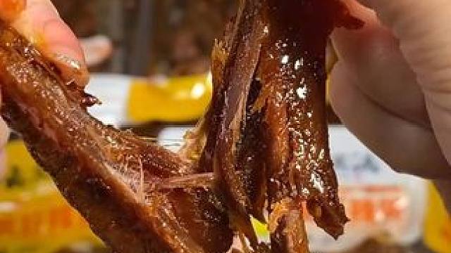 对于我们爱吃辣的，无辣不欢的，极力推荐这款重辣的疯狂辣翅！#妈呀太香了#嘎嘎好吃