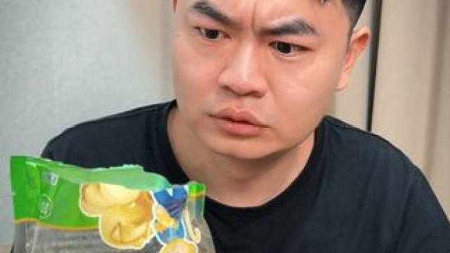 云贵#土豆片  出黄瓜味啦！超级酥脆，土豆味很浓郁#零食推荐  #追剧小零食