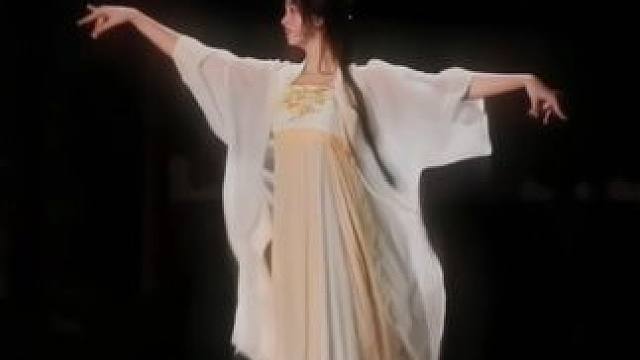 欲买桂花同载酒#古典舞 #翻跳 #第三十八年夏至 #汉服