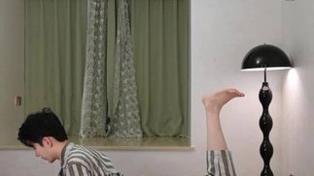 每天练一练，15天见效#床上阴瑜伽练一次年轻一次#练出好身 每天练一练，15天见效
#床上阴瑜伽练一