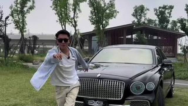 出门在外面子都是自己给的#宾利飞驰 #宾利飞驰老改新 #宾利