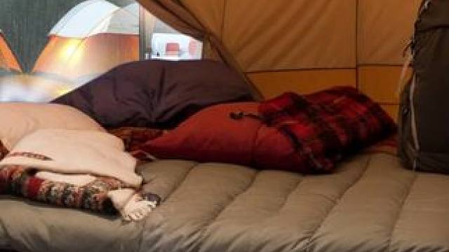 在雨中露营帐篷里的舒适体验，伴随自然雨声，安心睡眠 #白噪音 #助眠声音 #助眠视频 #睡眠音乐 #