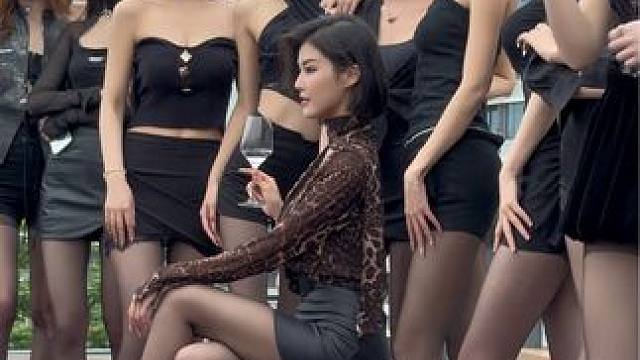 #大长腿 #美女模特 #又美又飒  #穿搭 #美女如云