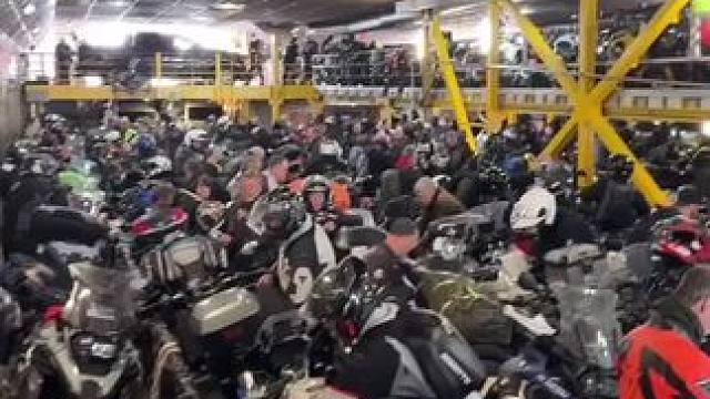 密集恐惧症 #摩托车