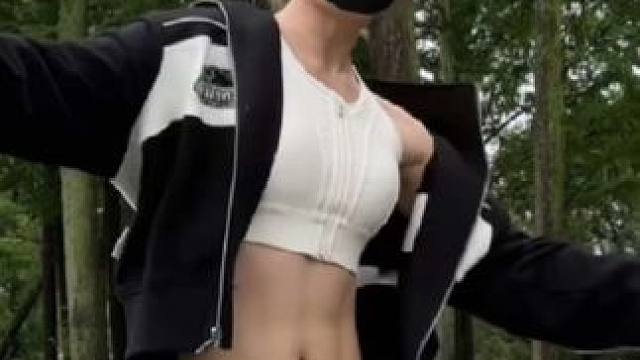 16蹲姐姐轻松拿下 #星期五晚上舞蹈挑战 #此刻就是星期五就跳这个舞