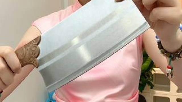 #菜刀  #手工锻打菜刀  #斩切两用刀  #家用厨房菜刀  #超便宜超划算