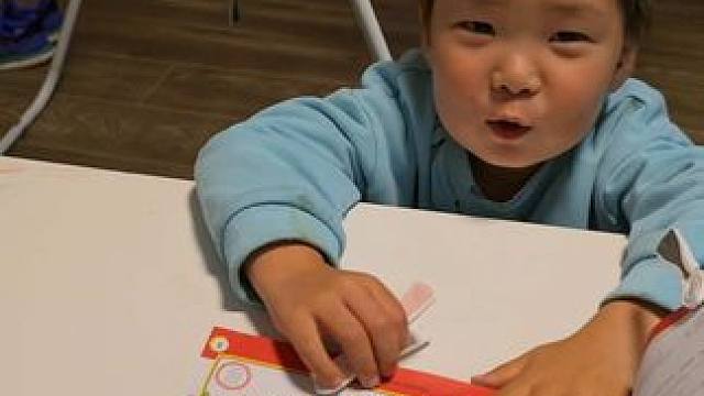 一二三四五,还是很迷糊! #英语启蒙 #双语宝宝 #亲子教育 #零基础英语