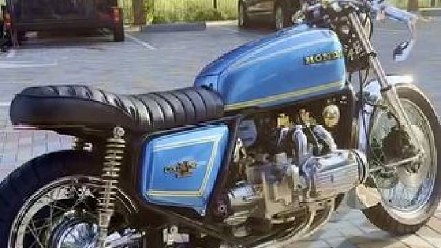 1975 honda 本田金翼 
#复古机车 #本田摩托车 #本田金翼 #机车 #每个男人都有一个机