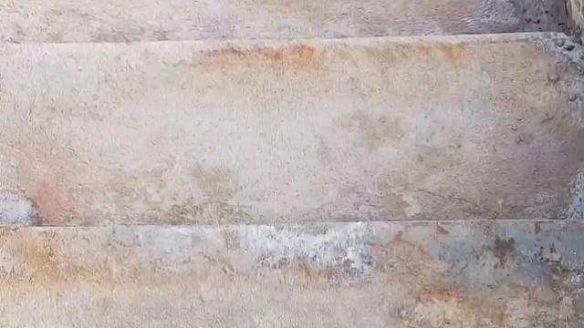 楼梯滚瓶子爆破解压时刻