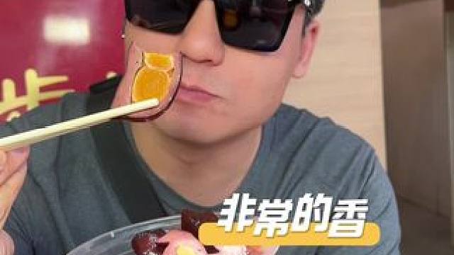 开在菜市场门口的美食#神龙蚕丝兔 #附近美食 #好吃不贵经济实惠 #卤味熟食 #吃货福利