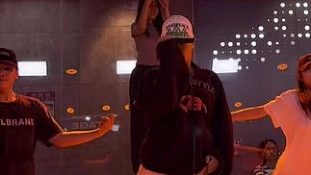 i need you❤️#一学就会系列 #舞蹈课堂随拍 #猛男必跳 #bts #帅哥街舞