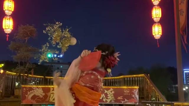 上虎牙找桃酱不迷路