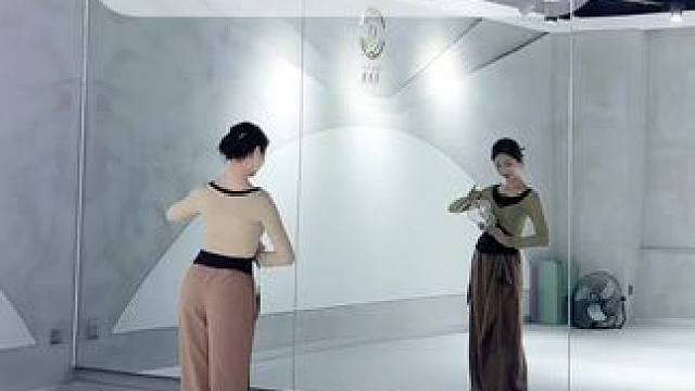 谁识曲中意，断弦等你系 #古典舞 #原创 #舞蹈生 #鸳鸯戏 #背面分解