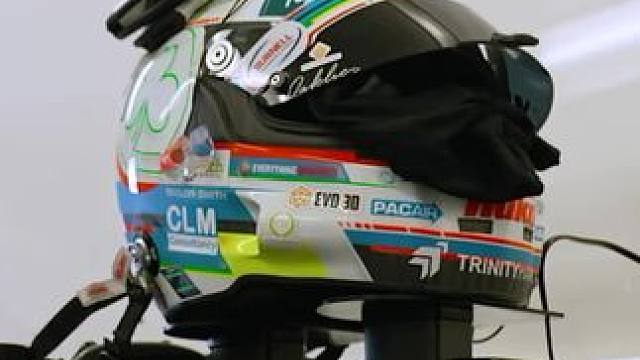 世界上最好看的房车赛之一，谁赞成谁反对？#专业车手 #赛车手 #BTCC #改装车文化 #弯道快才是