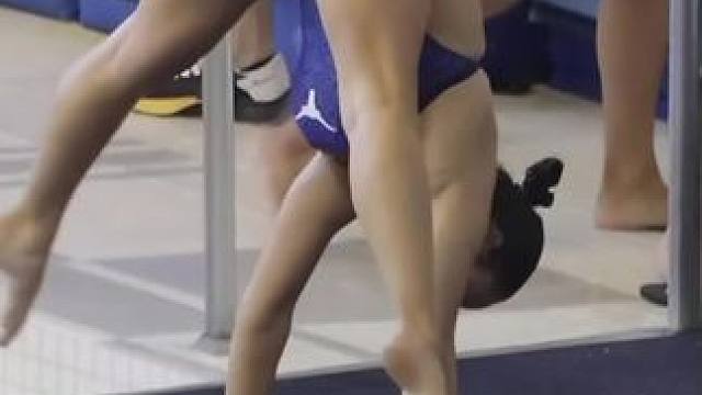 跳水运动员的日常练习精彩瞬间 #美女运动员 #游泳正常穿搭无不良引导 #跳水运动员 #运