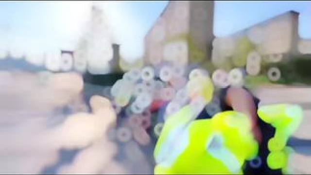 不信什么大风吹倒梧桐树 我只信有钱可解安全裤.#机车摄影 #风和自由