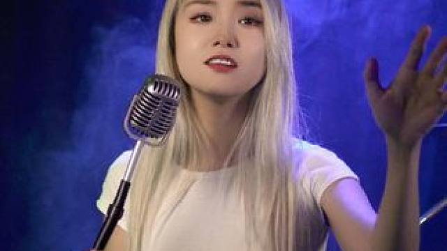 《泡沫》十年的歌了，还是那么有感触 #邓紫棋泡沫 #泡沫 #爆米花junny #音乐